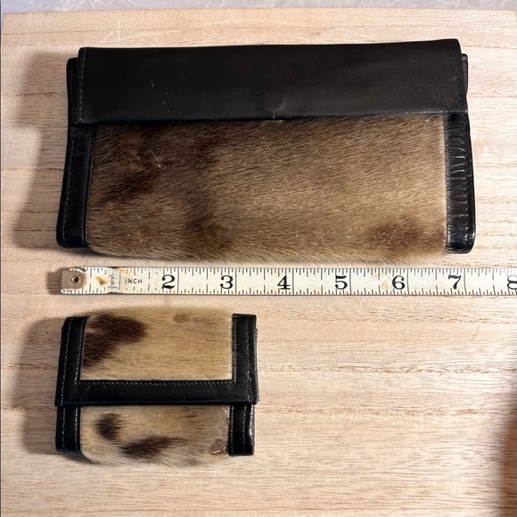 1960s Godfrey & Assoc. Coach hide and seal fur wallet/clutch - Picture 8 of 9